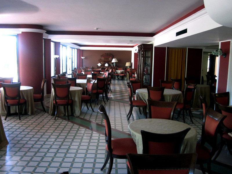 Tk Hotel - Ex Ares サン・ジョヴァンニ・ラ・プンタ エクステリア 写真
